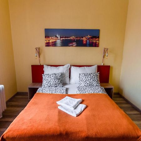 Goodmo House Albergue Budapest Exterior foto