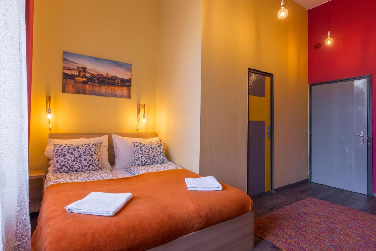 Goodmo House Albergue Budapest Exterior foto
